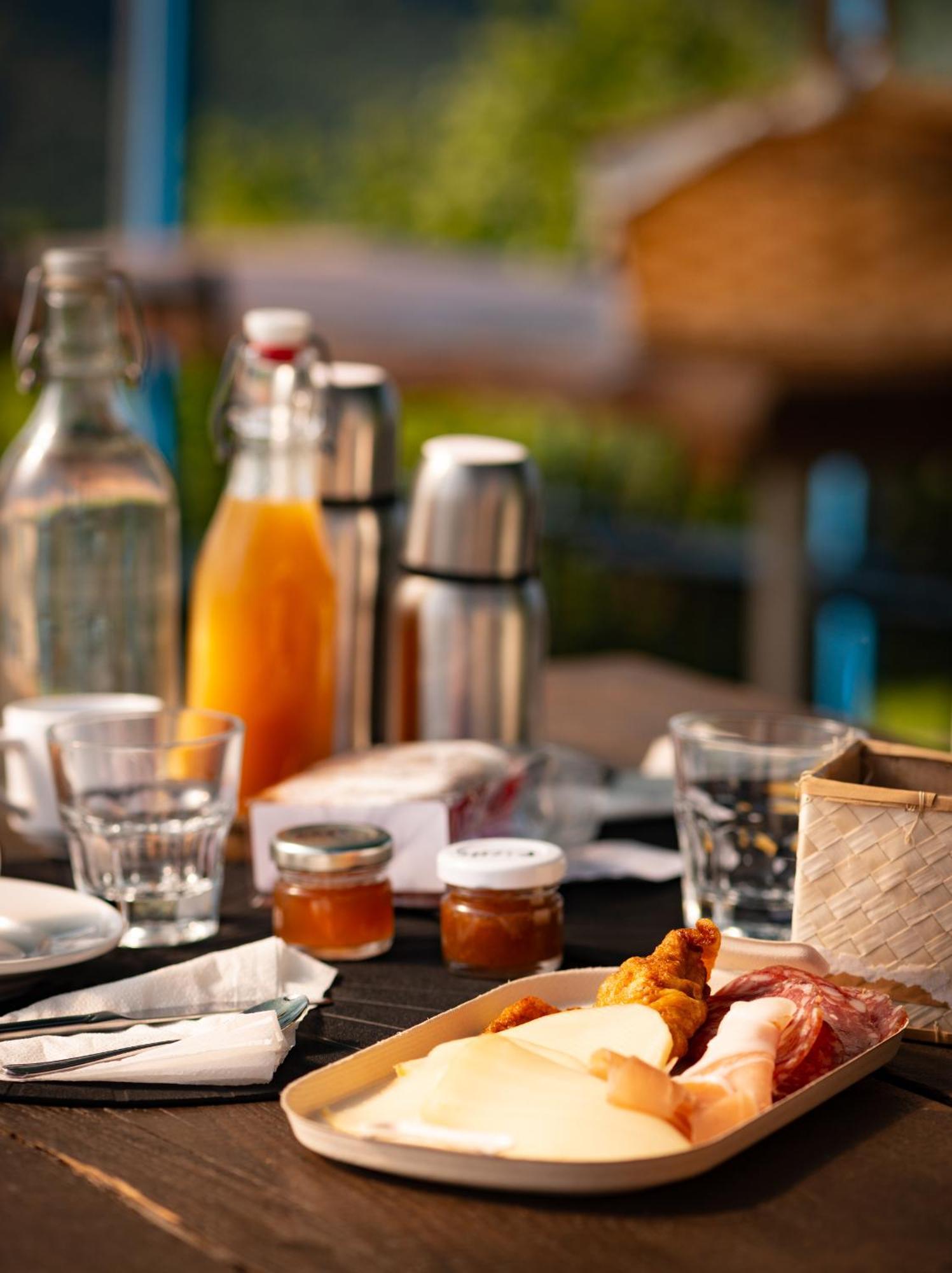 Yurte In Langa Hotel Bosia Екстериор снимка