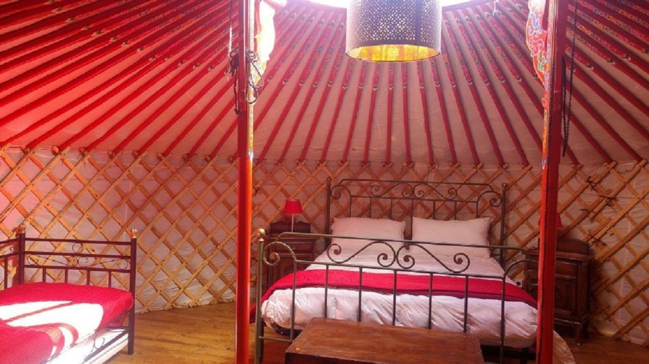 Yurte In Langa Hotel Bosia Екстериор снимка