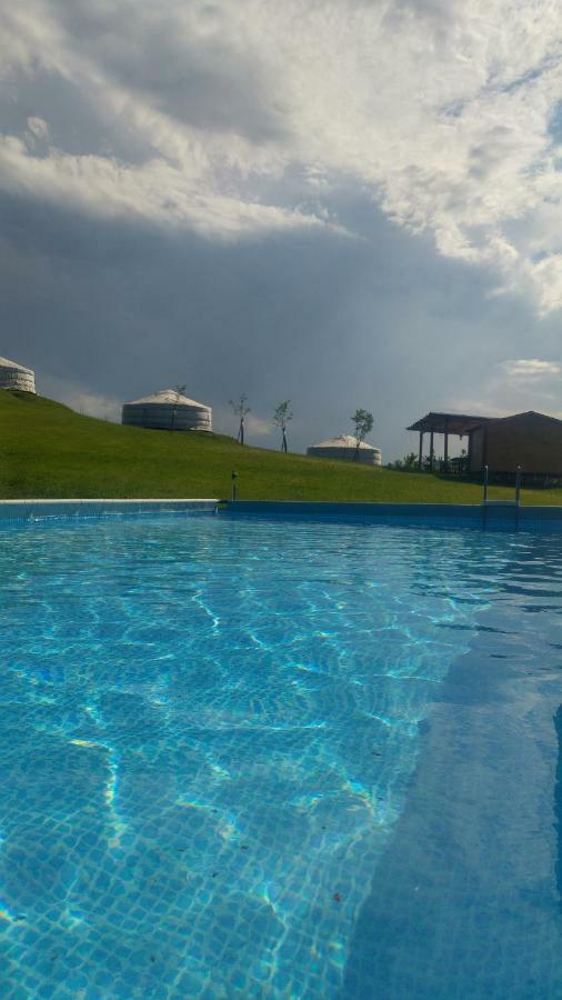 Yurte In Langa Hotel Bosia Екстериор снимка